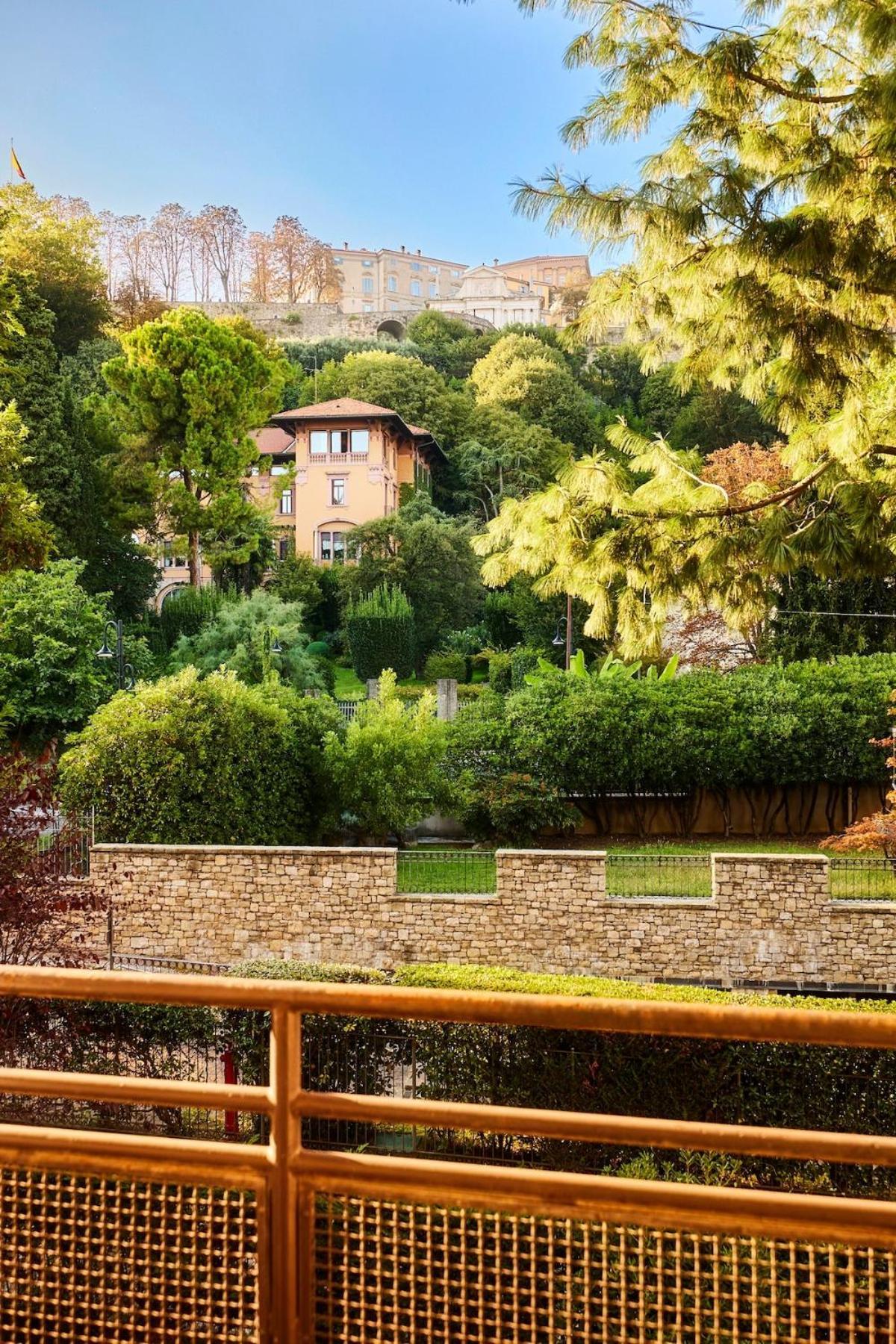 100M Dalla Funicolare Di Citta Alta- 10 Ospiti Bergamo Zewnętrze zdjęcie